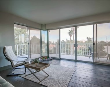 3111 Bel Air Drive - Photo Thumbnail 6