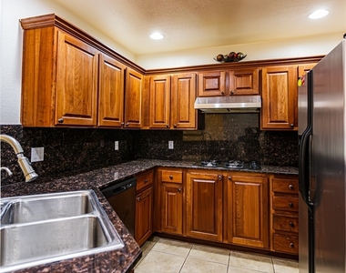 43 E Agate Avenue - Photo Thumbnail 2