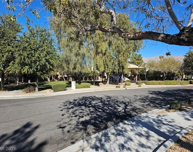 5064 Whistling Acres Avenue - Photo Thumbnail 29