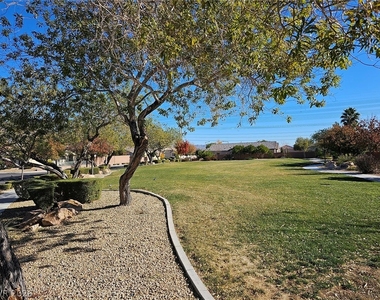 5064 Whistling Acres Avenue - Photo Thumbnail 28