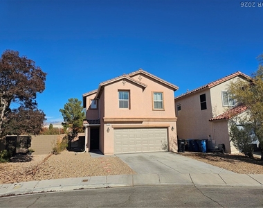 5064 Whistling Acres Avenue - Photo Thumbnail 2