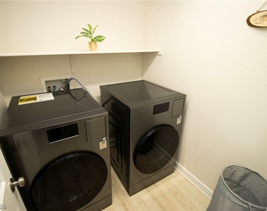 9955 Heritage Desert Street - Photo Thumbnail 16