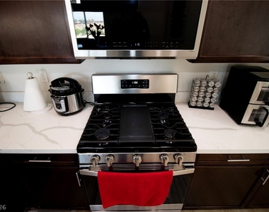 9955 Heritage Desert Street - Photo Thumbnail 5