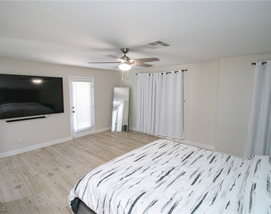 9955 Heritage Desert Street - Photo Thumbnail 7