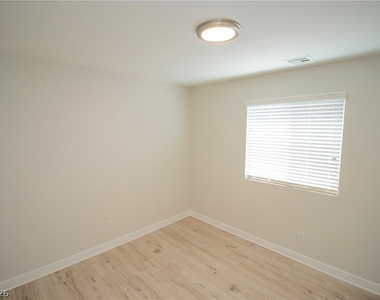 9955 Heritage Desert Street - Photo Thumbnail 14