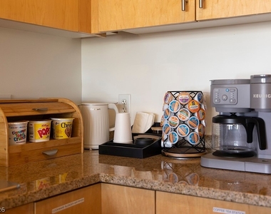 353 E Bonneville Avenue - Photo Thumbnail 41