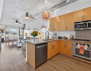353 E Bonneville Avenue - Photo Thumbnail 1