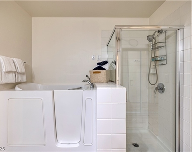 353 E Bonneville Avenue - Photo Thumbnail 14