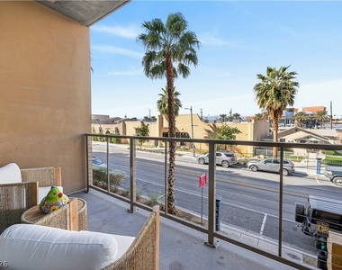 353 E Bonneville Avenue - Photo Thumbnail 10