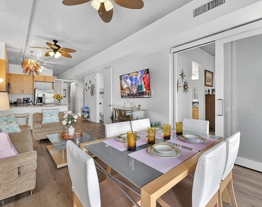353 E Bonneville Avenue - Photo Thumbnail 7
