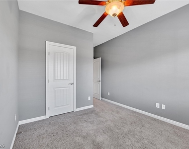 6789 Dragonfly Rock Street - Photo Thumbnail 4
