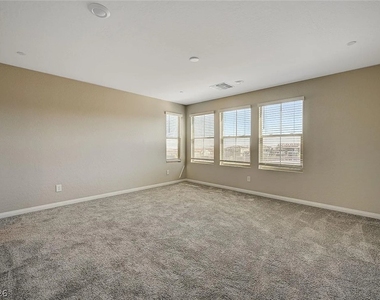 11549 Cedar Shore Avenue - Photo Thumbnail 6