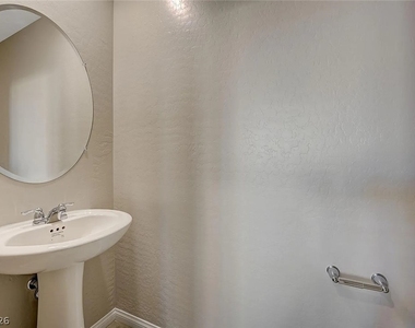 11549 Cedar Shore Avenue - Photo Thumbnail 10