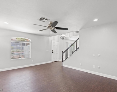 3910 Starfield Lane - Photo Thumbnail 7