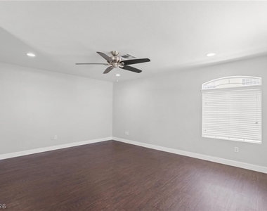 3910 Starfield Lane - Photo Thumbnail 5