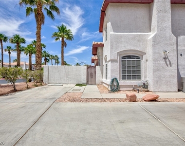 3910 Starfield Lane - Photo Thumbnail 2