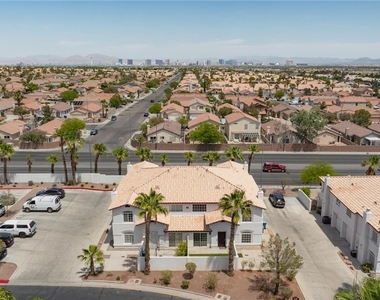 3910 Starfield Lane - Photo Thumbnail 30