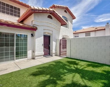 3910 Starfield Lane - Photo Thumbnail 4