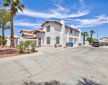 3910 Starfield Lane - Photo Thumbnail 1