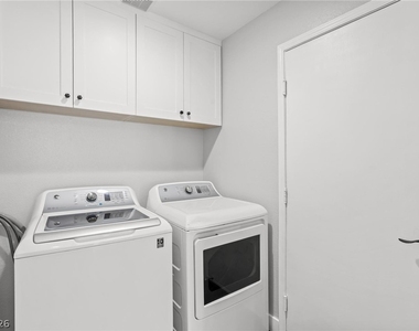 3910 Starfield Lane - Photo Thumbnail 13