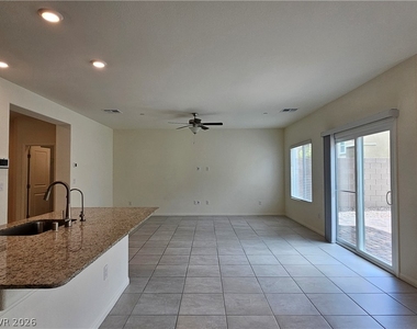 4482 Bayley Skye Avenue - Photo Thumbnail 8