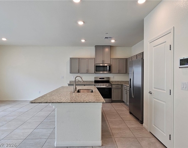 4482 Bayley Skye Avenue - Photo Thumbnail 6