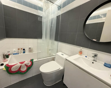 1078 Bergen Street - Photo Thumbnail 5