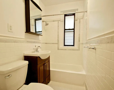 St Nicholas Place - Photo Thumbnail 4
