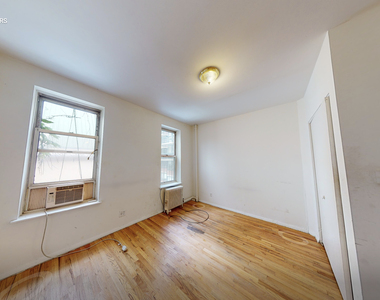 1435 First Avenue - Photo Thumbnail 4