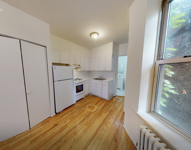 1435 First Avenue - Photo Thumbnail 3