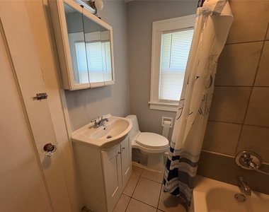 260 Ackley Ave - Photo Thumbnail 10