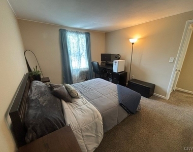 5963 Pony Lane - Photo Thumbnail 20