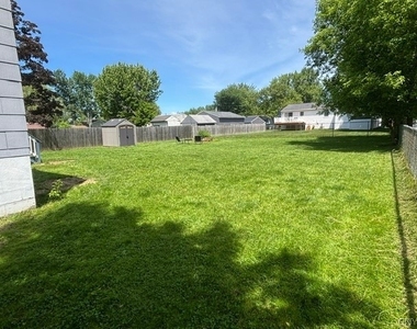 5963 Pony Lane - Photo Thumbnail 6