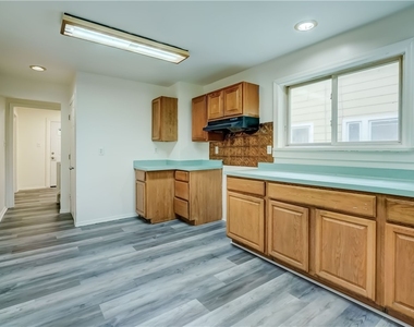 49 Depew Street - Photo Thumbnail 15