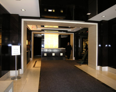 888 Eighth Avenue - Photo Thumbnail 12