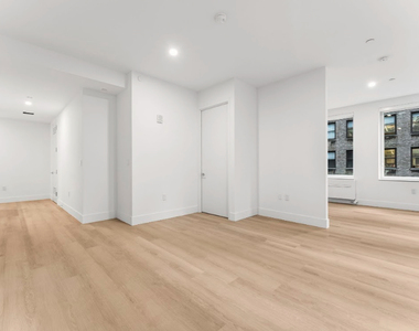 55 Broad Street - Photo Thumbnail 4