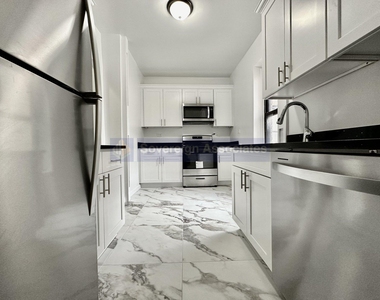 590 Fort Washington Avenue - Photo Thumbnail 6