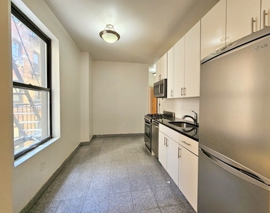 652 West 163rd Street - Photo Thumbnail 3