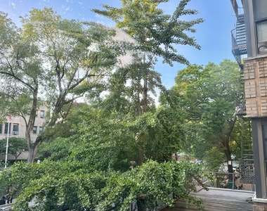 700 Fort Washington Avenue - Photo Thumbnail 5
