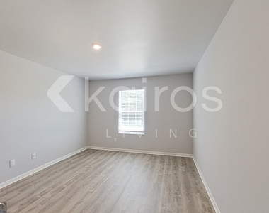 2826 Jordan Avenue - Photo Thumbnail 12