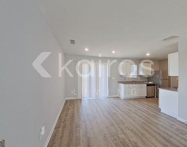 2826 Jordan Avenue - Photo Thumbnail 3