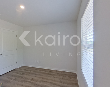 2826 Jordan Avenue - Photo Thumbnail 8