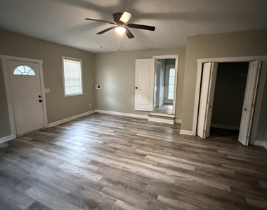 6379 Skyline Drive - Photo Thumbnail 15