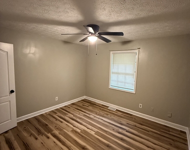 6379 Skyline Drive - Photo Thumbnail 8