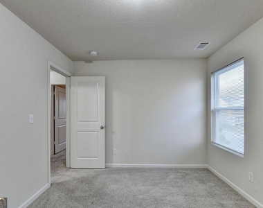 811 Independence Avenue - Photo Thumbnail 44