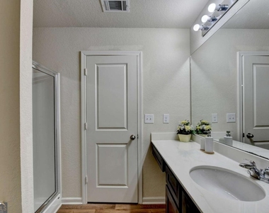 811 Independence Avenue - Photo Thumbnail 33
