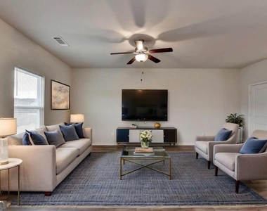 811 Independence Avenue - Photo Thumbnail 24