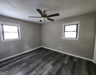 4524 Lasalle Drive - Photo Thumbnail 17