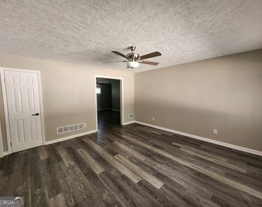 4524 Lasalle Drive - Photo Thumbnail 2