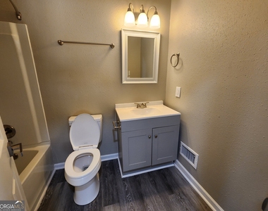 4524 Lasalle Drive - Photo Thumbnail 14
